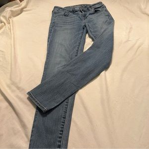 American Eagle Women's Blue Jeans